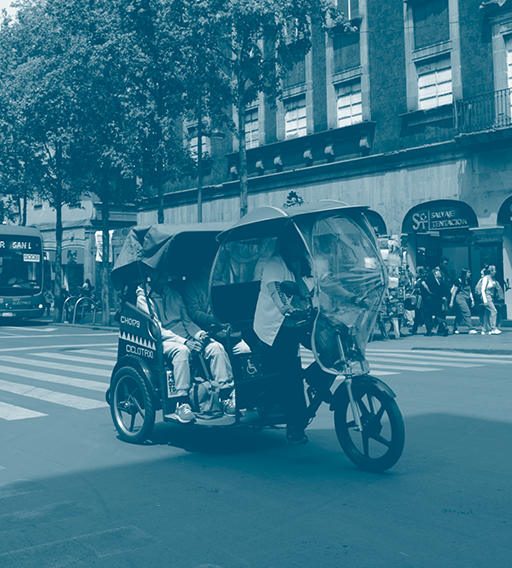 Mototaxi en el Centro Histórico